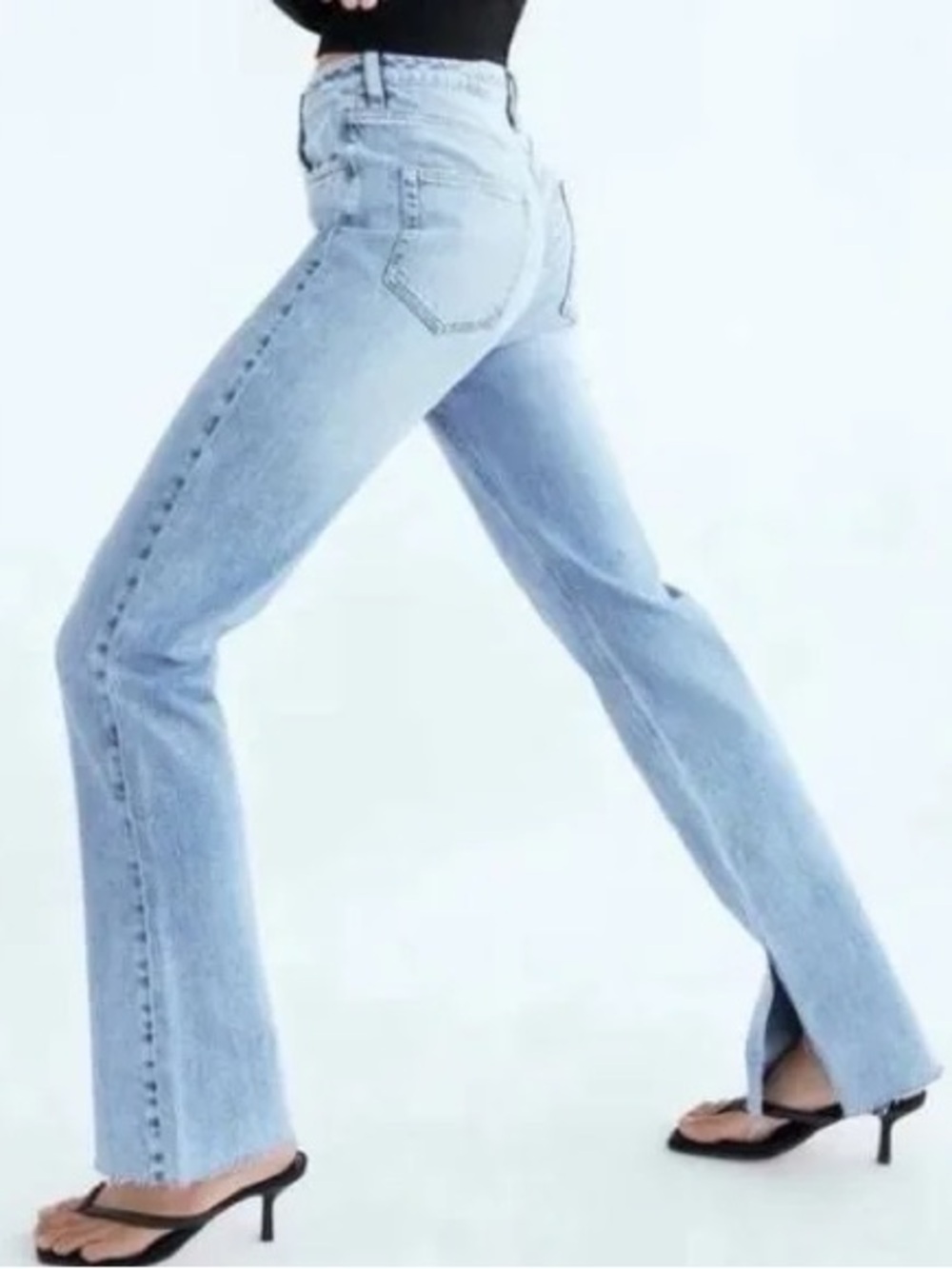 Zara split leg light Blue Distressed Women’s Jeans Sz 4/36